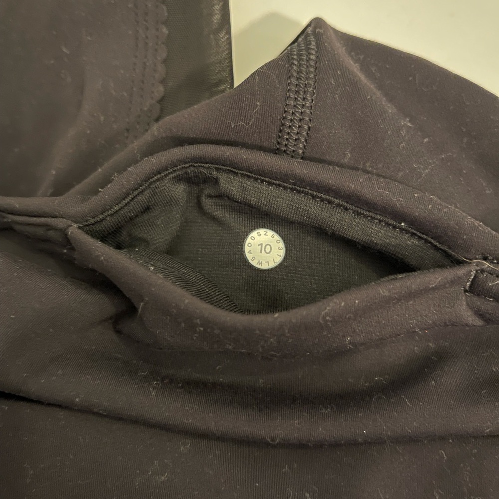 Lululemon stirrup leggings, size 10, mesh panel